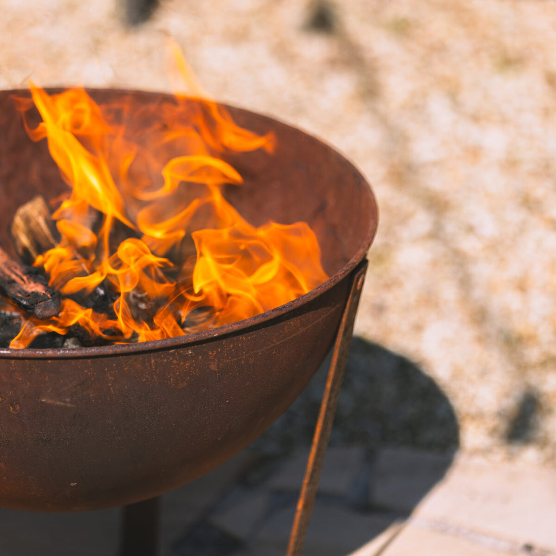 Glow Beverly Fire Pit in Outdoor Garden Setting 99357008