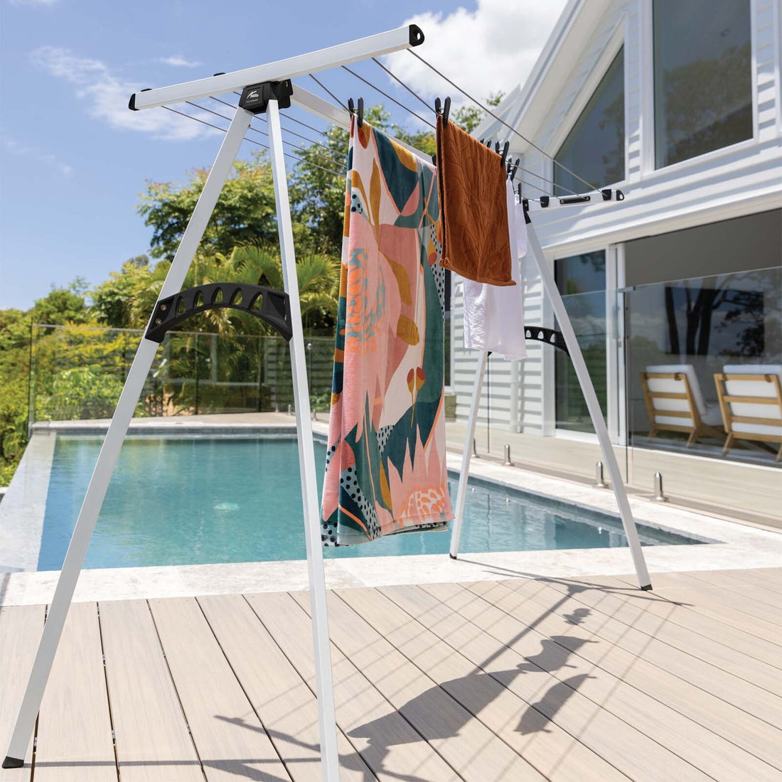 Hills Portable 120 Clothesline