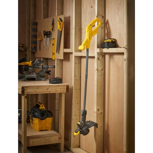 Stanley FatMax 18V V20 2.0Ah Line Trimmer Kit SFMCST925M1-XE